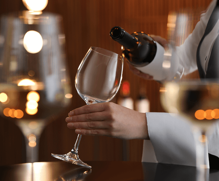 Kolacja jako prezent biznesowy. Jak ją zorganizować?