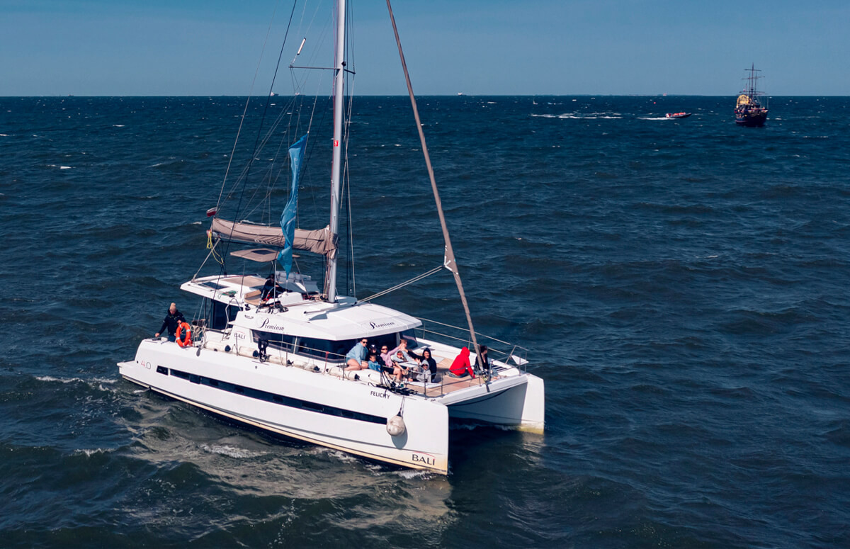 Śniadanie na katamaranie z rejsem po Bałtyku