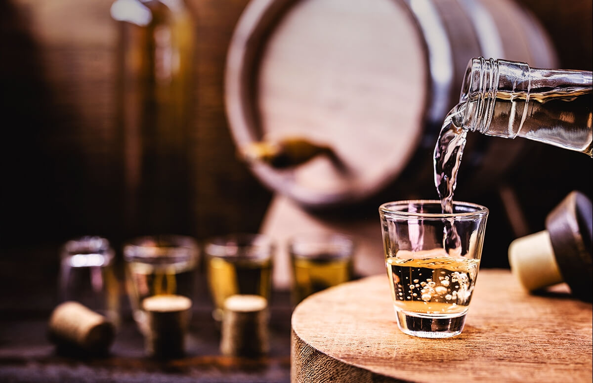 Jak się produkuje tradycyjne polskie wódki?