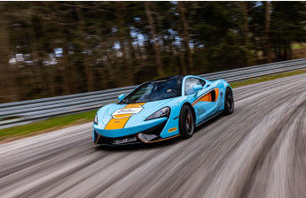 Jazda McLarenem 570GT na torze