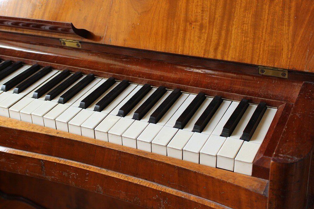 Nauka gry na instrumencie - pianino