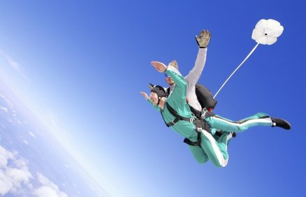 Skok ze spadochronem dla 2 osób