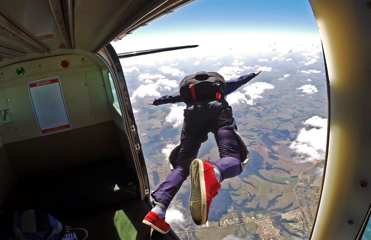 Skok ze spadochronem - szkolenie AFF mini i samodzieny skok
