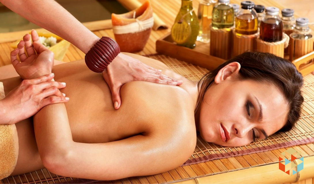 Kobieta podczas masażu